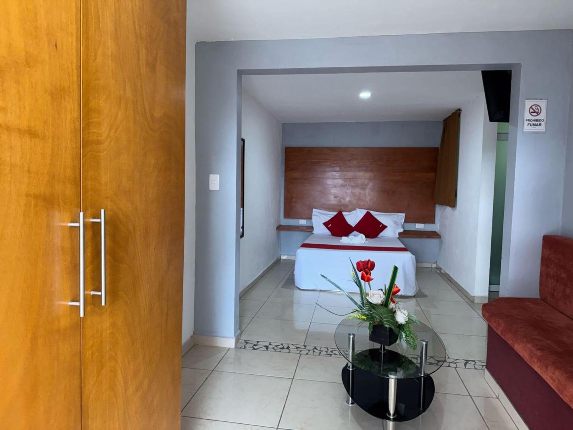 Oyo Hotel Familiar Tollan Cholula Zewnętrze zdjęcie