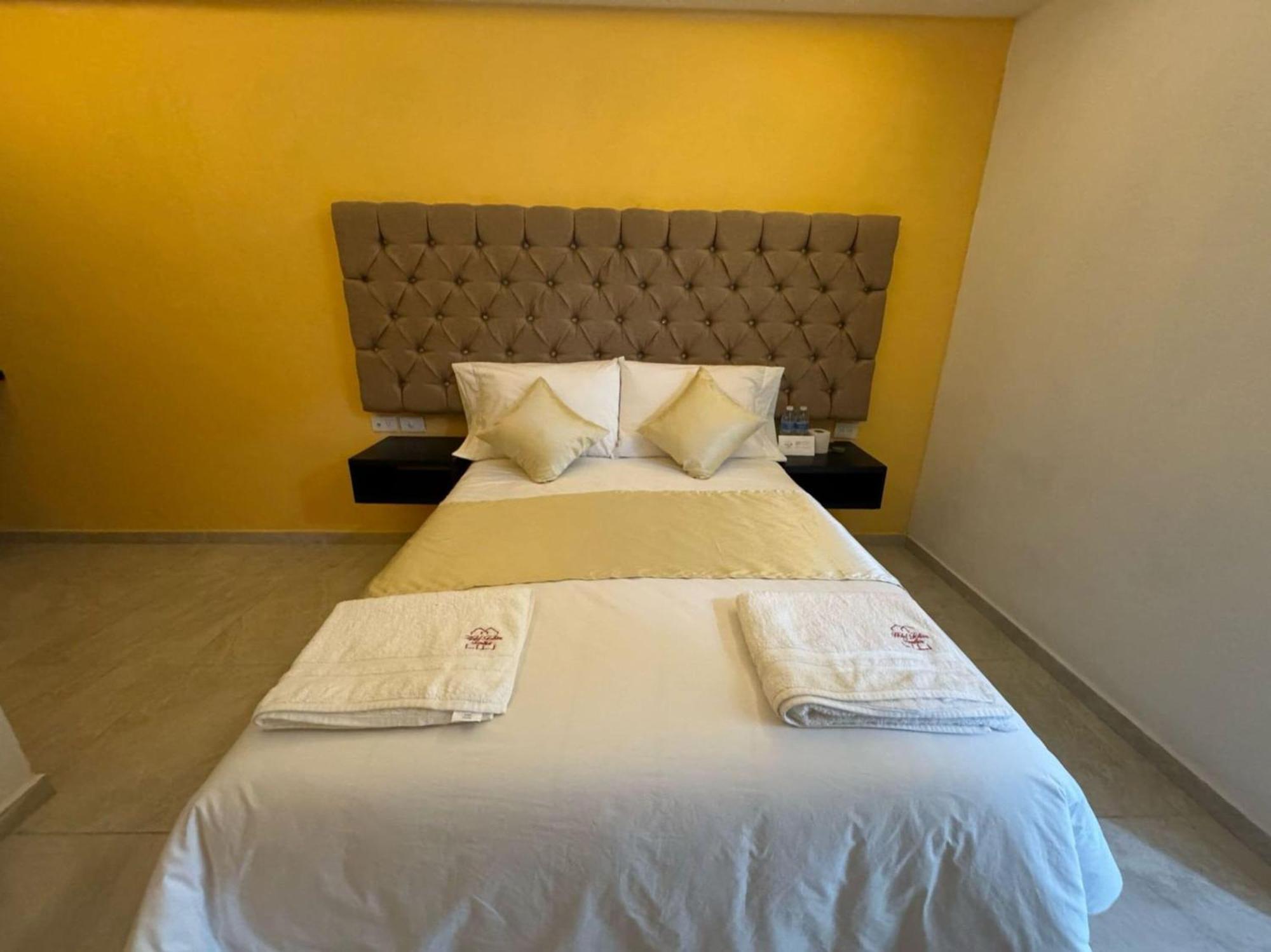 Oyo Hotel Familiar Tollan Cholula Zewnętrze zdjęcie